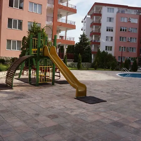 아파트 Святой Влас